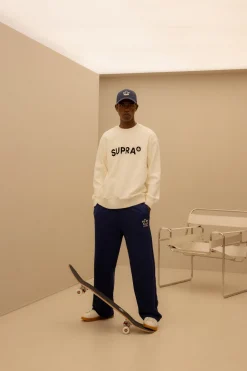 ESSENTIAL EMBROIDERY OVER FIT SWEATSHIRT