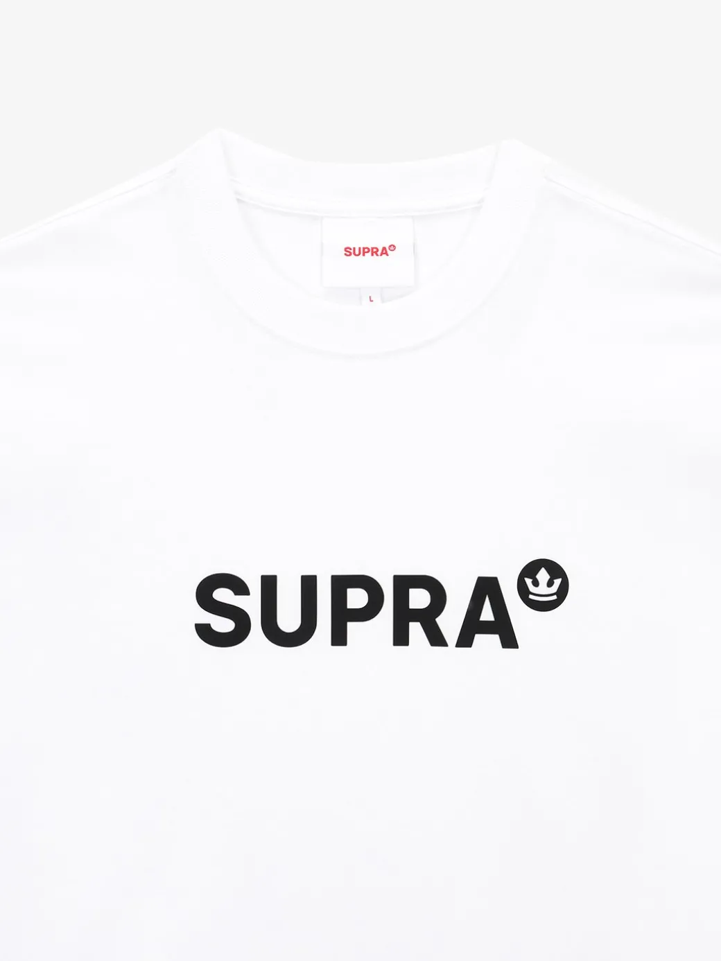 ESSENTIAL MEDIUM LETTERING LOGO BASIC T-SHIRTS