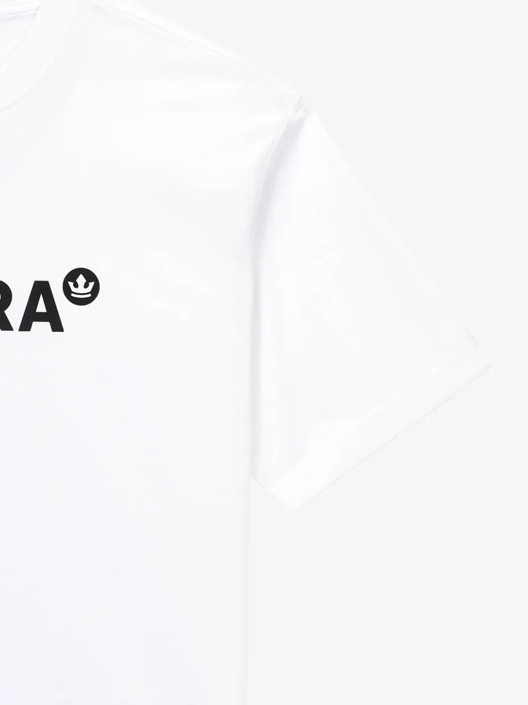 ESSENTIAL MEDIUM LETTERING LOGO BASIC T-SHIRTS