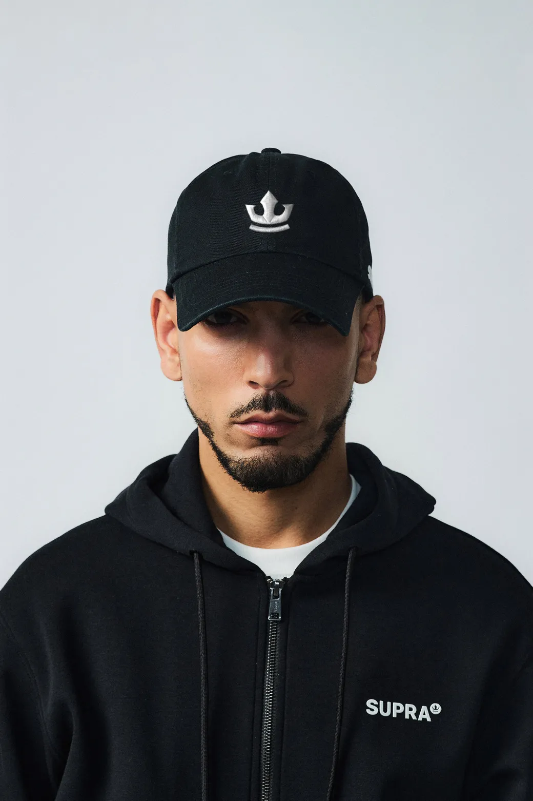 ESSENTIAL UNSTRUCTURED CROWN LOGO CAP