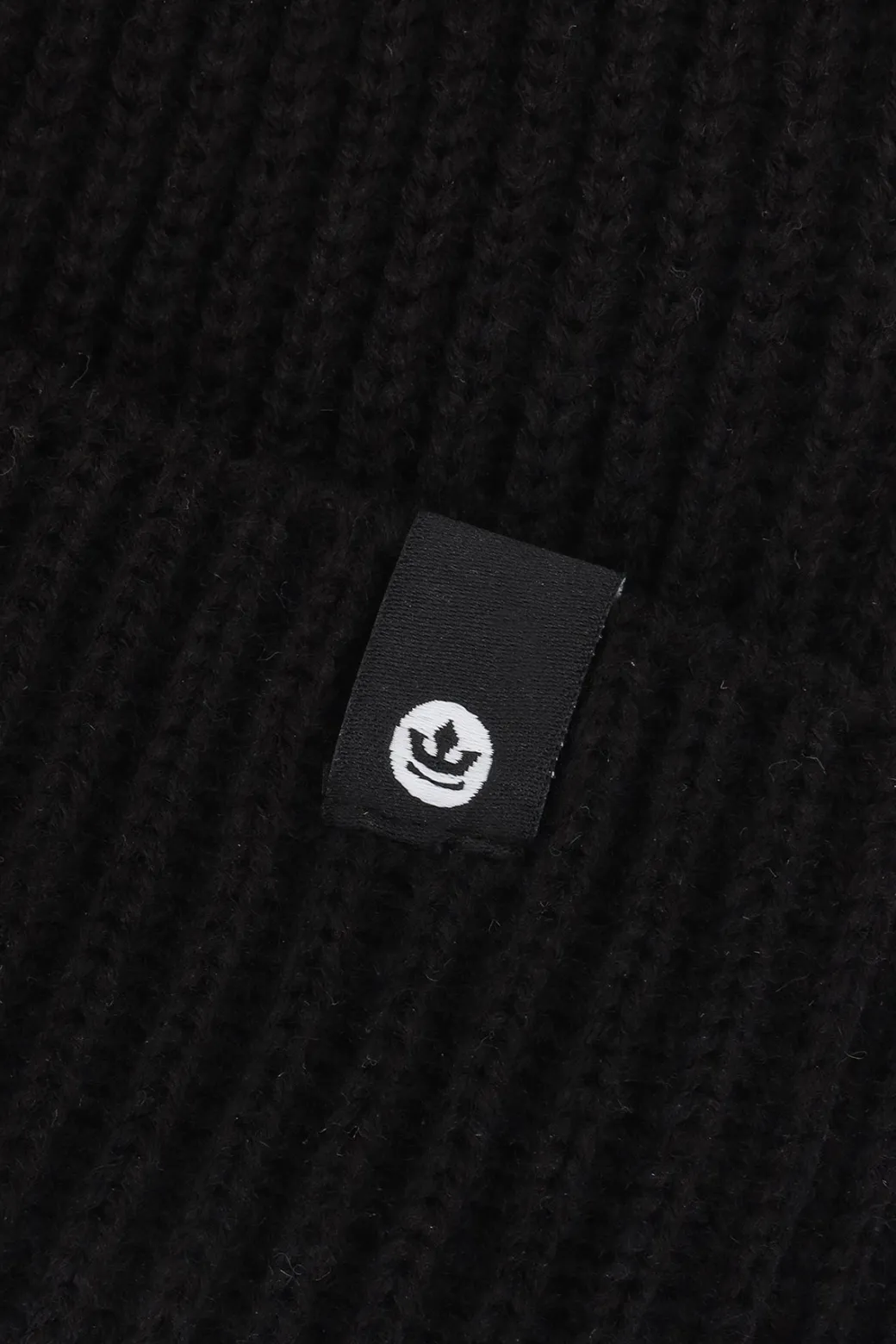 LOGO BASIC BEANIE
