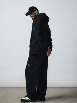 OUTDOOR LIGHTWEIGHT WINDBREAKER