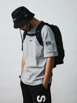 OUTDOOR LOGO POCKET T-SHIRTS