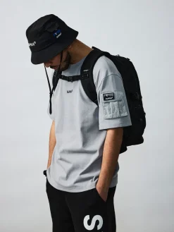 OUTDOOR LOGO POCKET T-SHIRTS