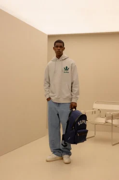 VARSITY OVER FIT HOODIE