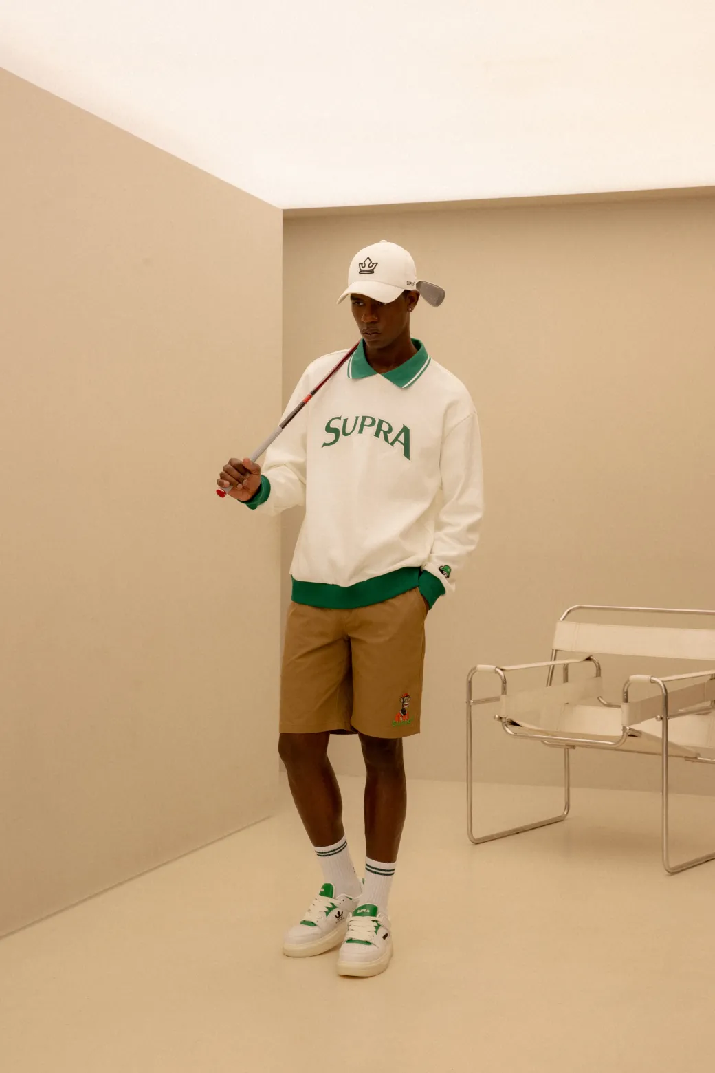 VARSITY STRUCTURED CROWN LOGO CAP